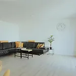 Holiday home The Island Life House 2 *