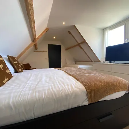 The Island Life House 2