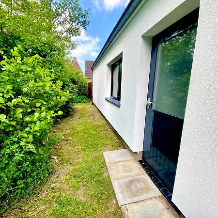 Holiday home The Island Life House 2 *