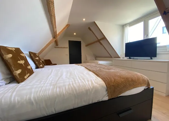 The Island Life House 2